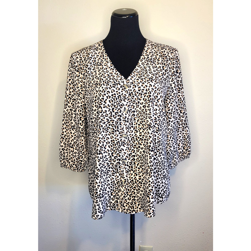 Maurices Women’s Large Blouse Animal Print Sheer V‑Neck 3/4 Sleeve Top Shirt
